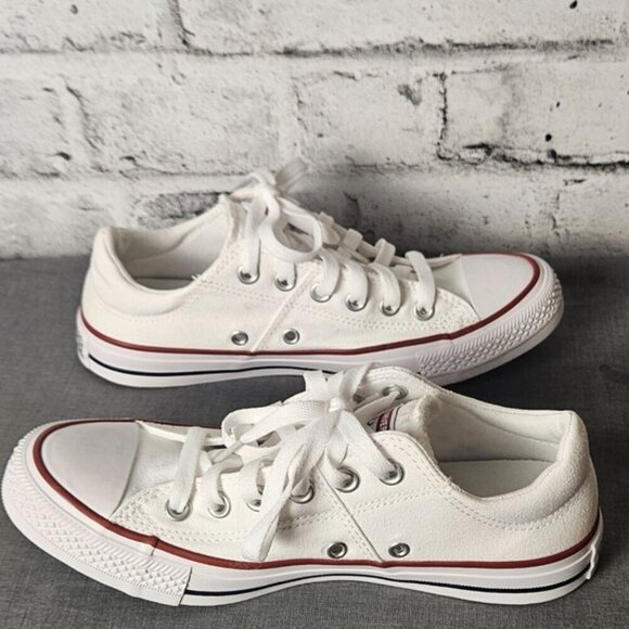 Chuck Taylor All Star Madison Mid True Faves low cut black / white sneaker - Picture 6 of 9